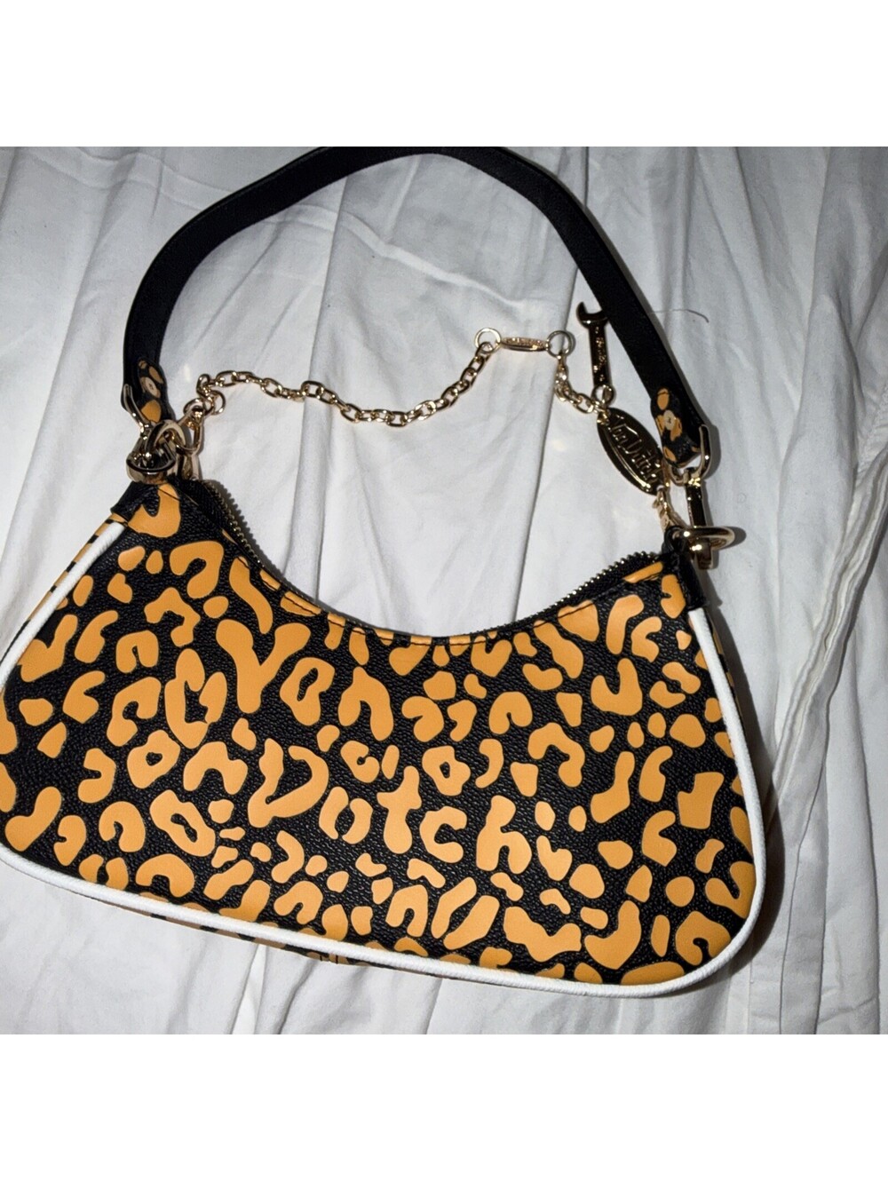 Von Dutch Leopard Print Shoulder Bag with Logo and Gold Zipper Accents Y2K - Picture 3 of 4